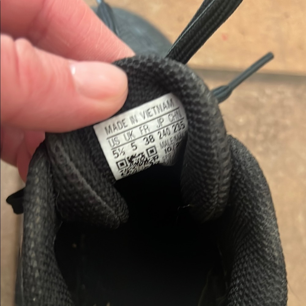 Adidas youth Baseball/Softball cleats - Picture 5 of 5